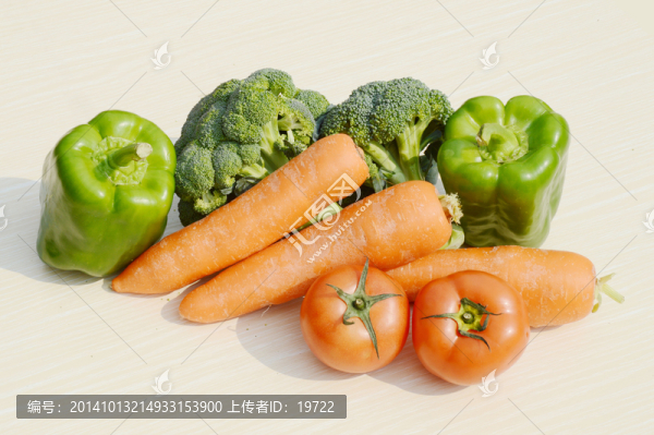 近拍蘿卜青椒圖