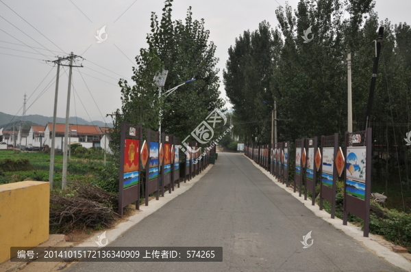 筆直的公路
