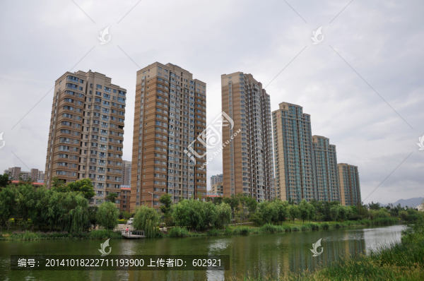 河邊人家