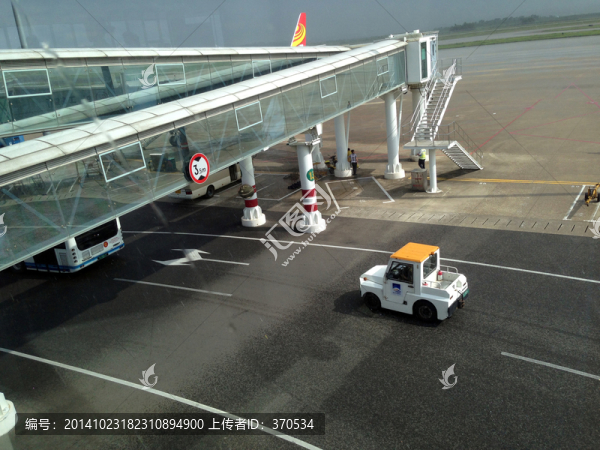 美蘭國際機場,海南省,停機坪