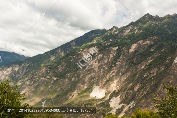 甲居藏鄉(xiāng)大金川山景