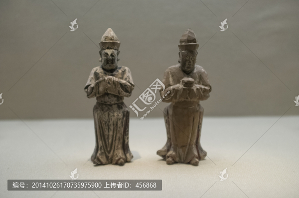 木俑