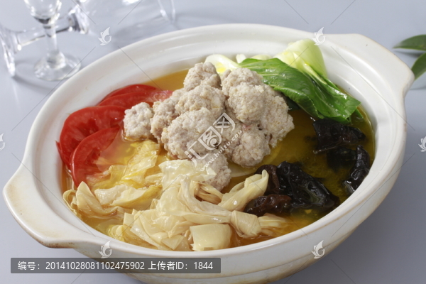 腐衣肉圓煲
