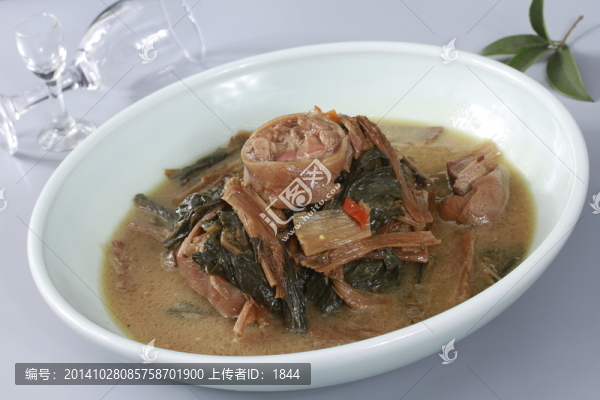 咸豬蹄煨干白菜