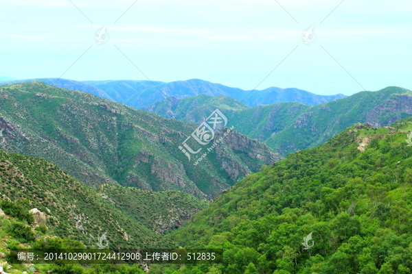 山巒