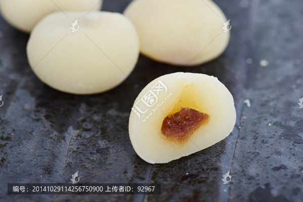 水晶糯米團(tuán)