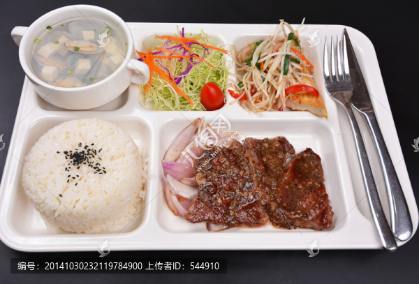 黑椒牛排套餐