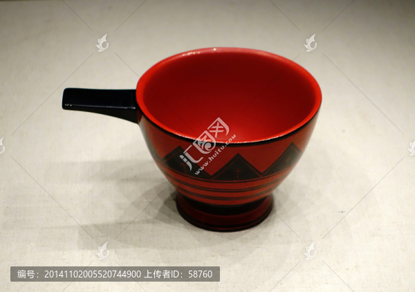 漆木單把杯,西周