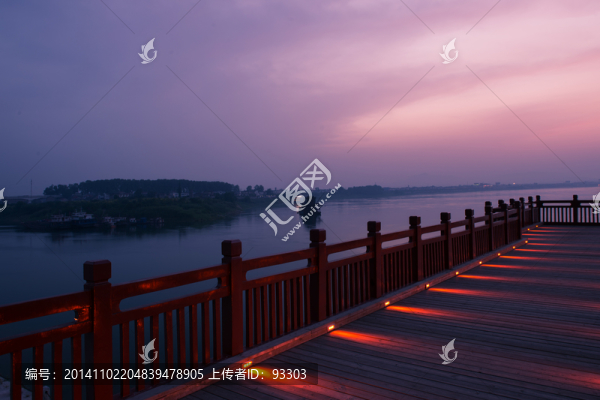 江邊夜景