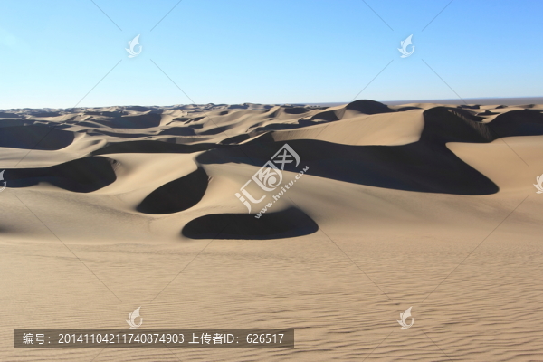 巴丹吉林沙漠