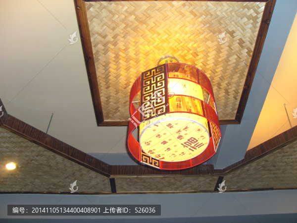 天花吊燈