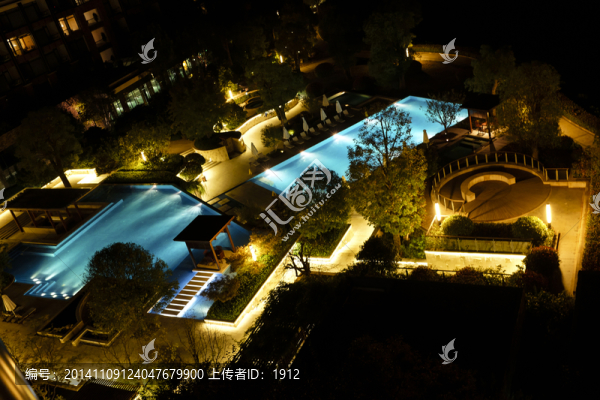 酒店游泳池