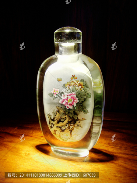 玻璃鼻煙壺