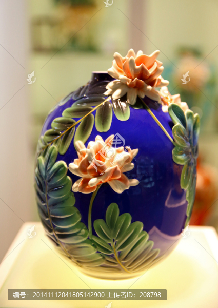 法藍(lán)瓷花瓶