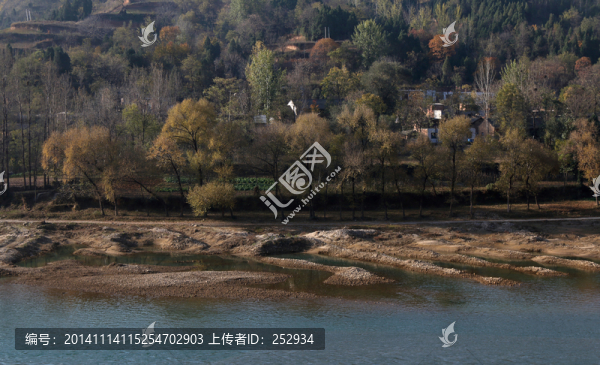 洛河風(fēng)光
