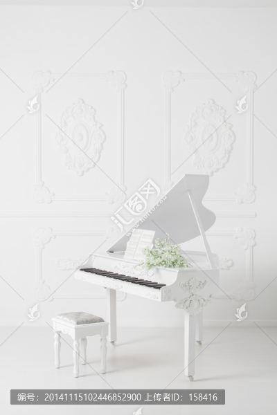 鋼琴