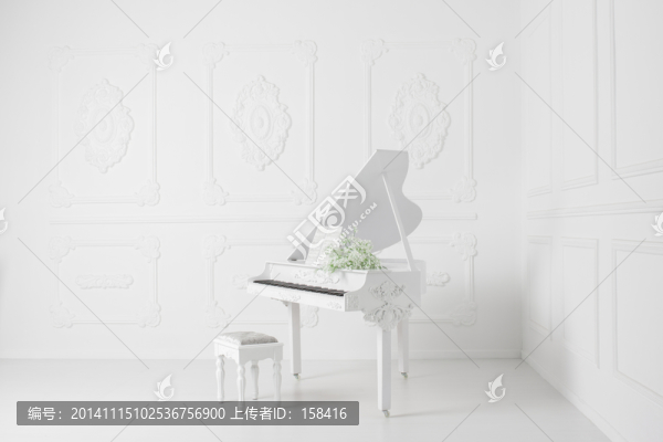 鋼琴