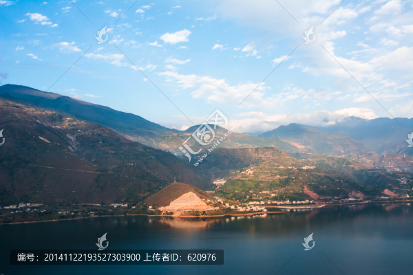 湖光山色
