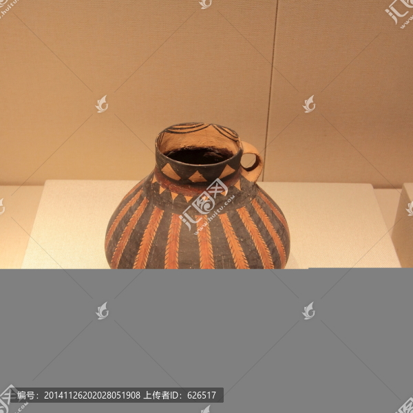 豎鋸齒紋彩陶壺