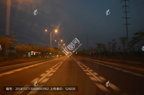 公路夜景