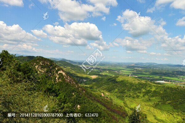 白云飄過東山