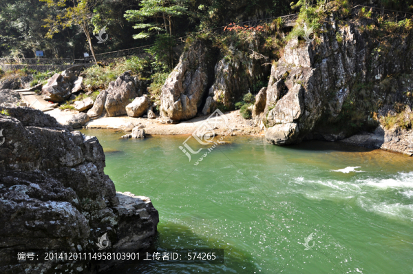 溪流