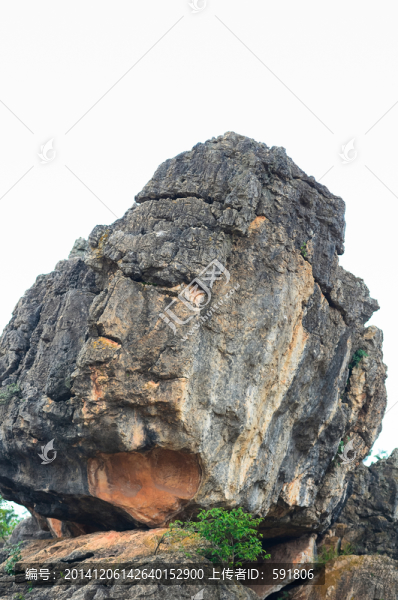 石林飛來石