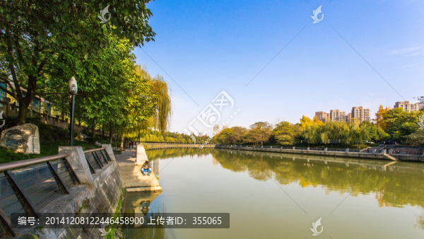 府南河畔