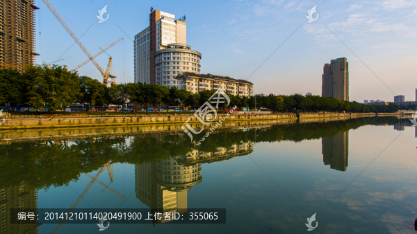 府南河畔