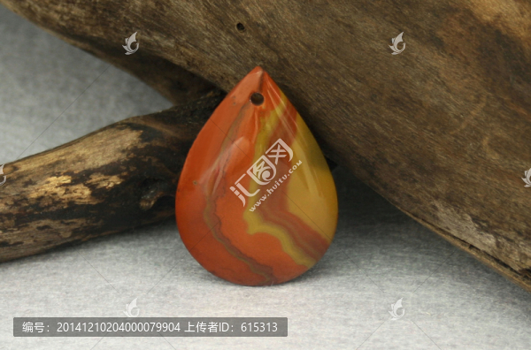 紅黃絲戰(zhàn)國(guó)紅瑪瑙吊墜圖片