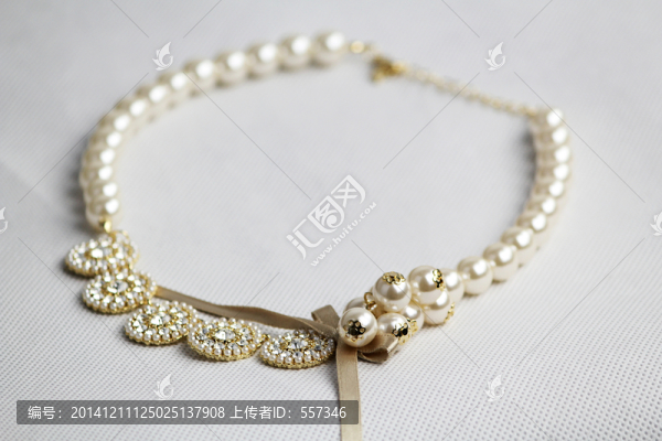 珍珠項(xiàng)鏈