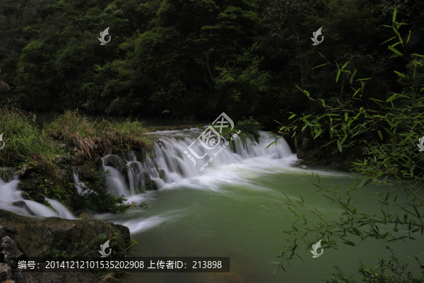 水壩