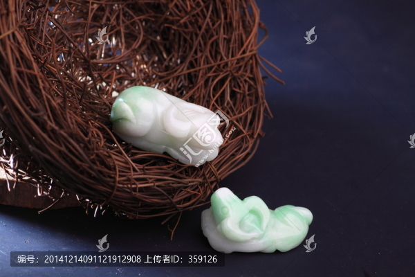 和田玉牛,玉石,玉器,手把件