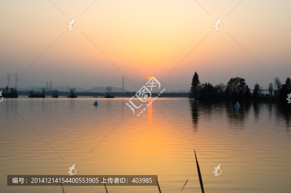 湖泊日落