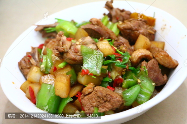 炒鴨肉