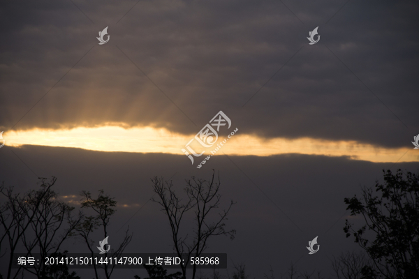 梅溪湖夕陽日落一線天
