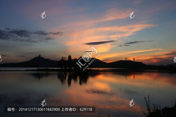 湖光山色