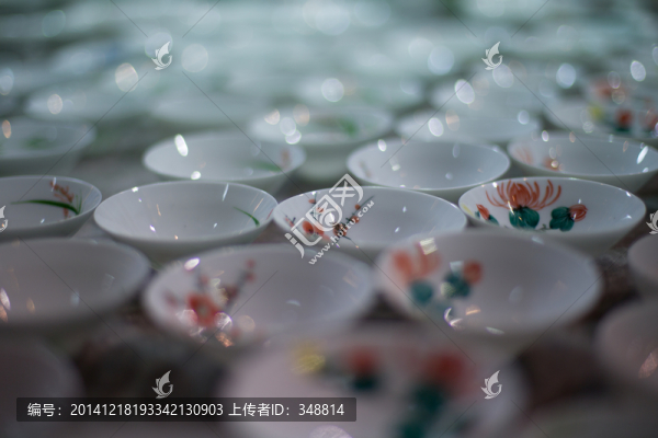 瓷器