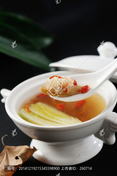 開水白菜煮鮮鮑