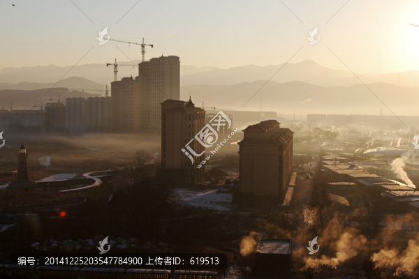 高檔住宅與平房