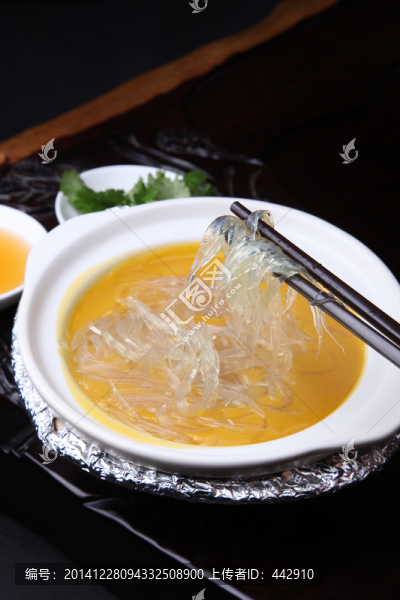 濃湯雞煲翅