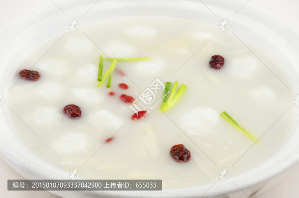 竹菌燉魚丸