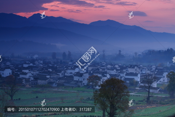山村的早晨