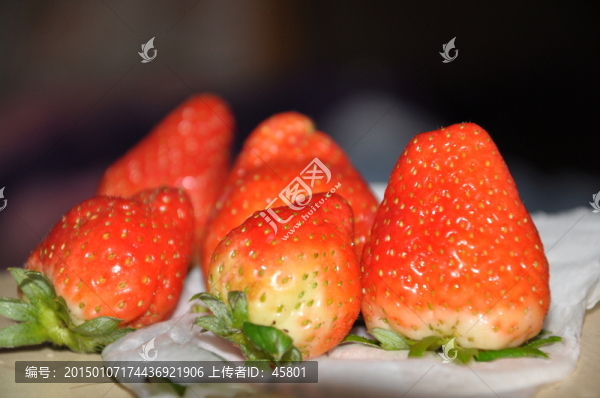 草莓