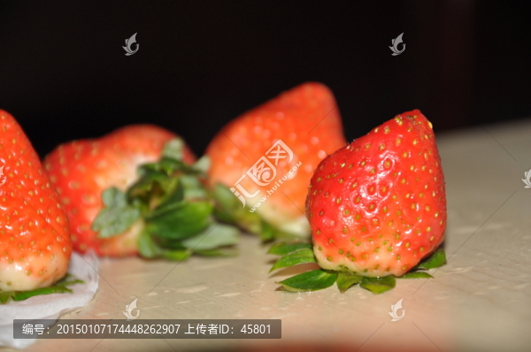 草莓