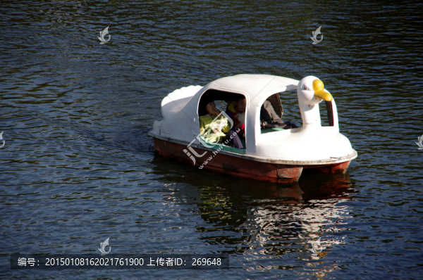 腳踏游船