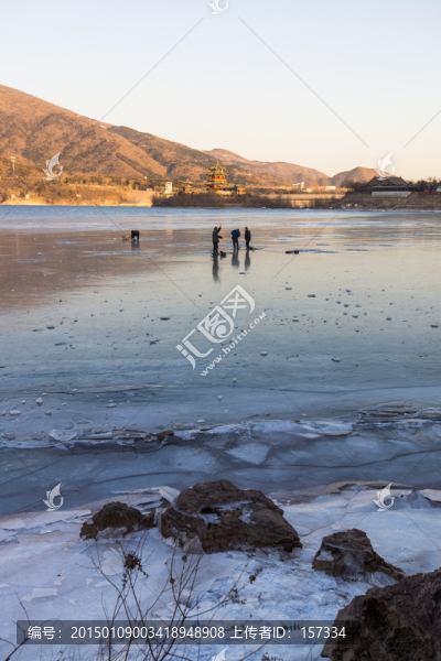 十三陵水庫冰面