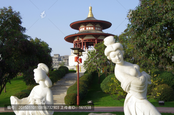 西安大唐芙蓉園唐代仕女雕塑