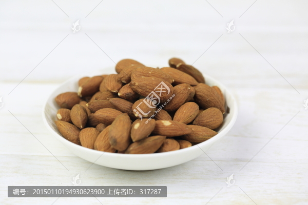 巴旦木