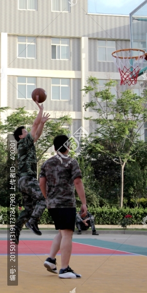 打籃球